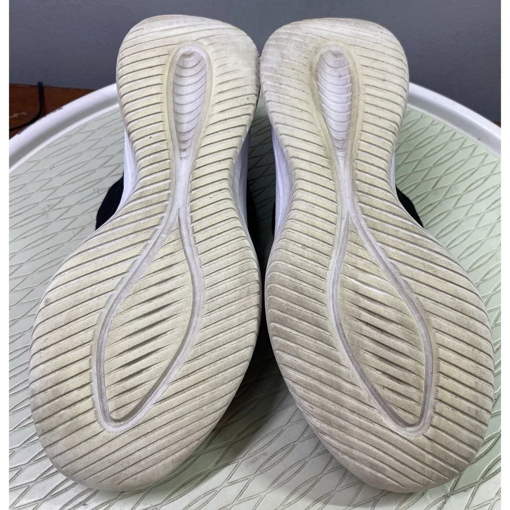 Skechers‎ Womens Black&White Memory Foam Stretch Fit Slip-on Shoes 8